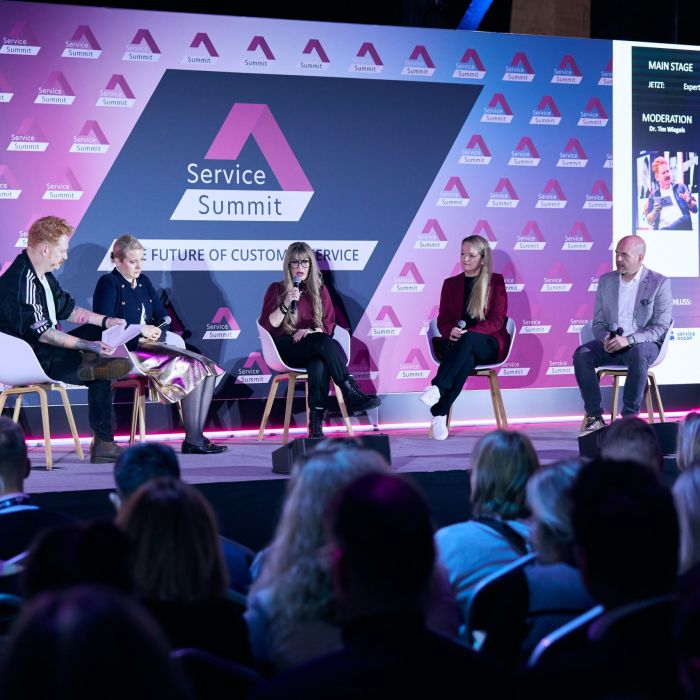 Service Summit 2024: Wir verbessern den Logisth.AI-Support